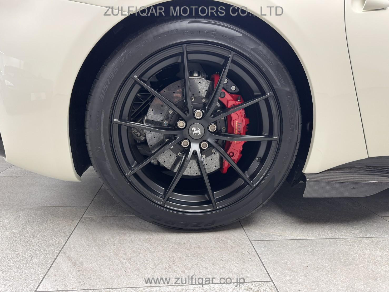 FERRARI F12tdf 2016 Image 11