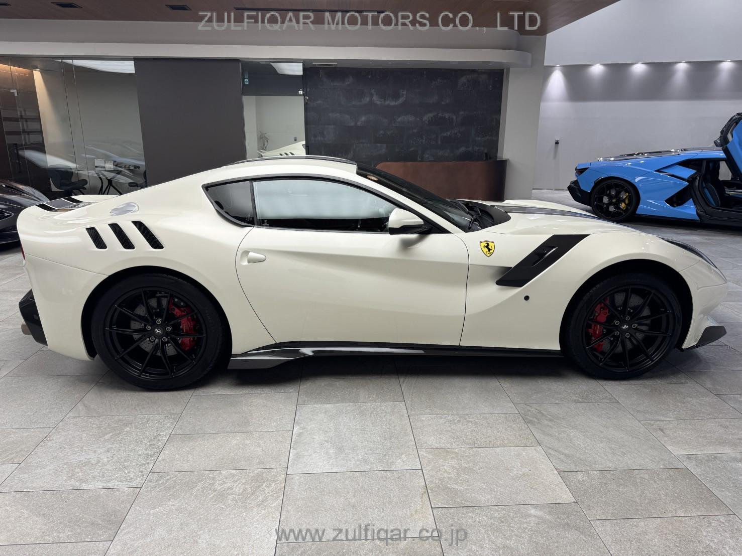 FERRARI F12tdf 2016 Image 4