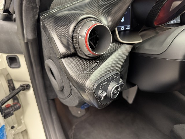 FERRARI F12tdf 2016 Image 46