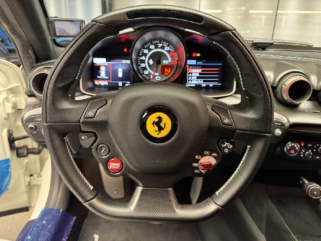 FERRARI F12tdf 2016 Image 47