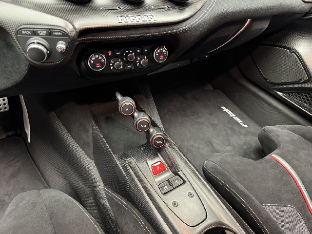 FERRARI F12tdf 2016 Image 51