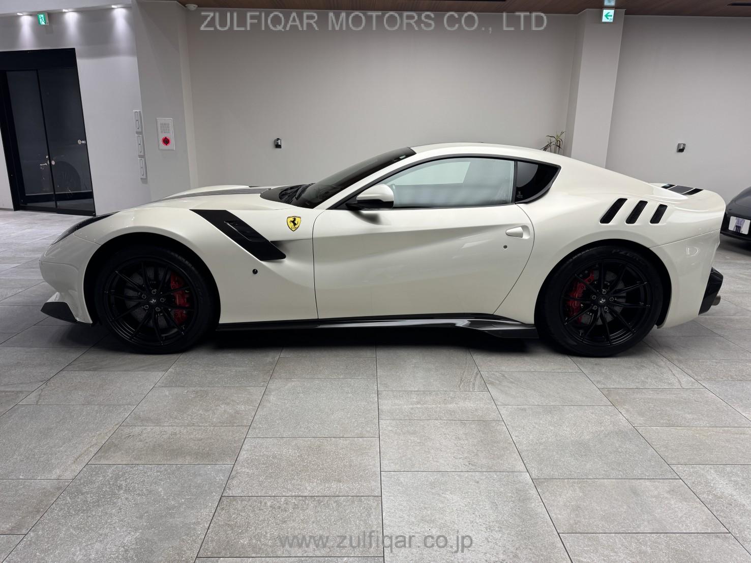 FERRARI F12tdf 2016 Image 8