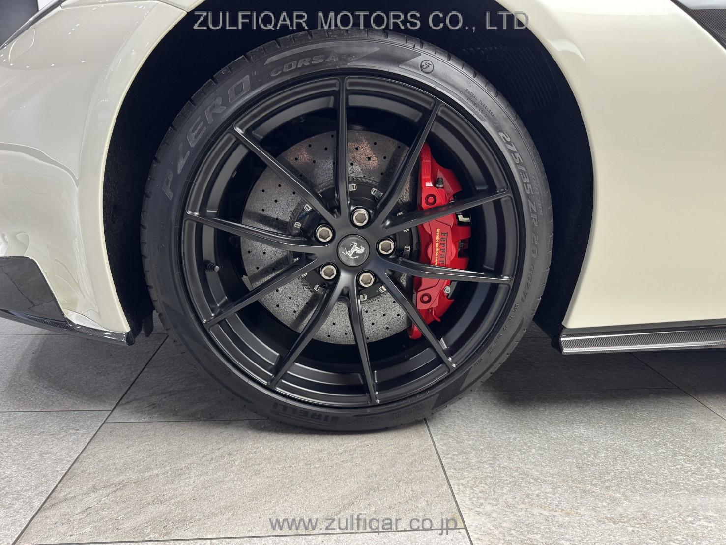 FERRARI F12tdf 2016 Image 9