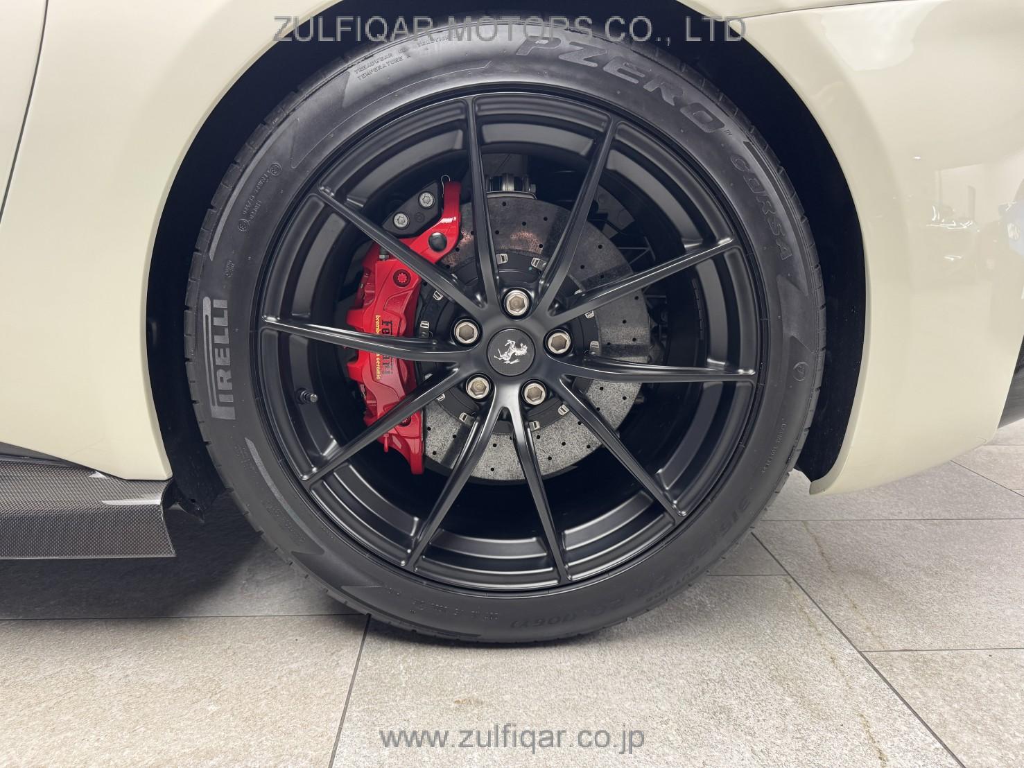 FERRARI F12tdf 2016 Image 10