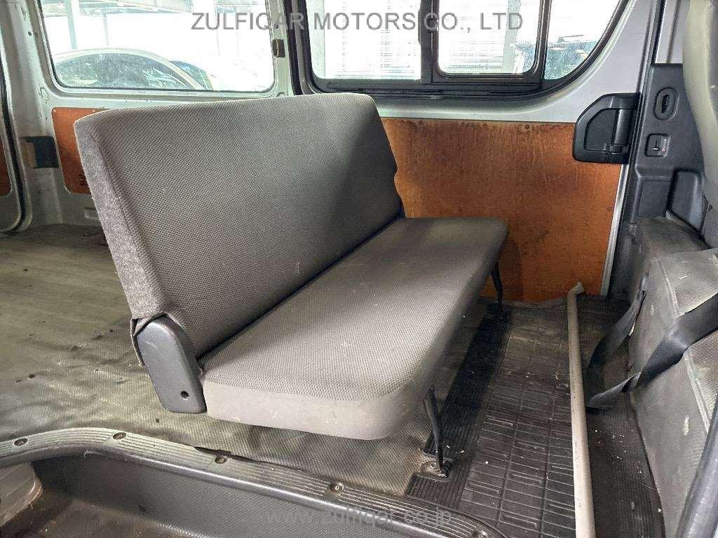 TOYOTA HIACE 2014 Image 7