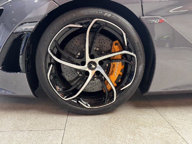 MCLAREN 650S 2025 Image 31