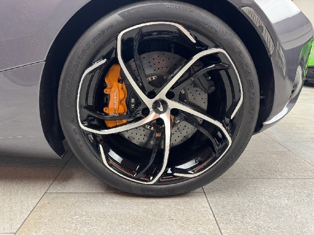 MCLAREN 650S 2025 Image 32