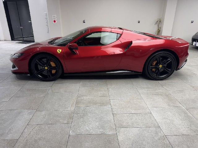 FERRARI 296GTS 2023 Image 22