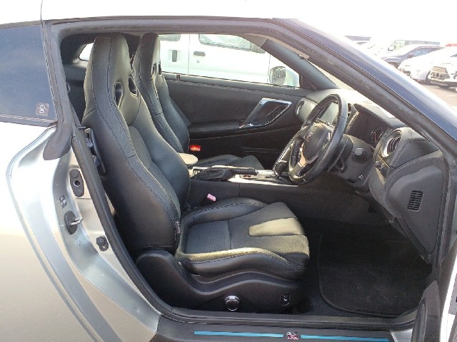 NISSAN GT-R 2008 Image 19