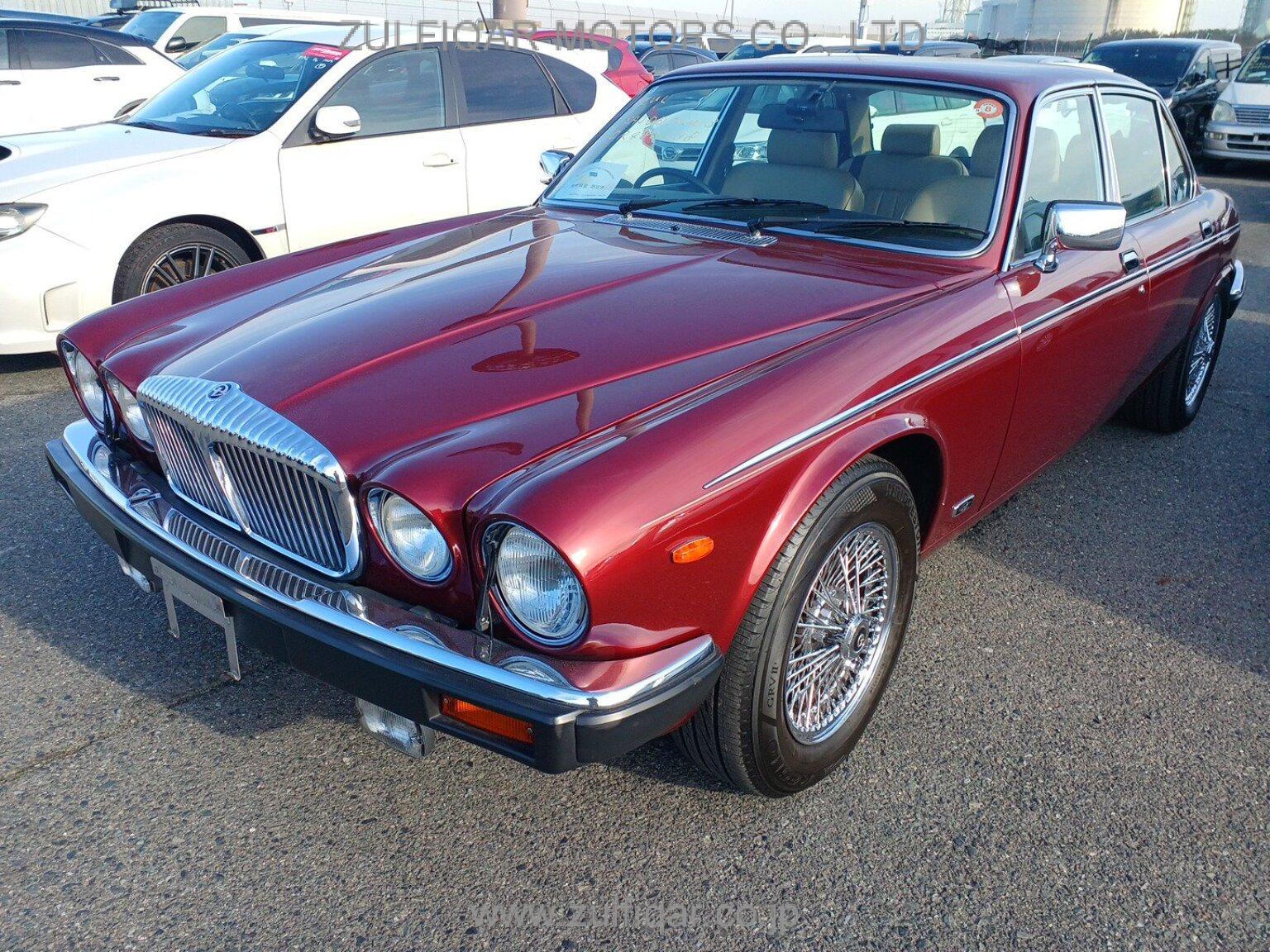 DAIMLER DOUBLE SIX 1990 Image 7