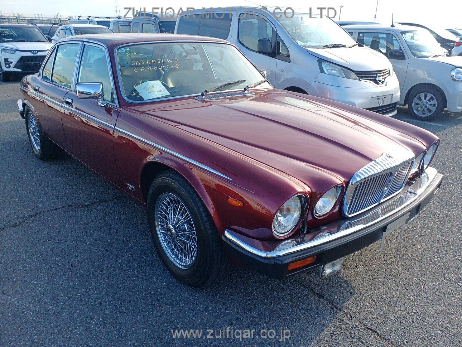 DAIMLER DOUBLE SIX 1990 Image 8