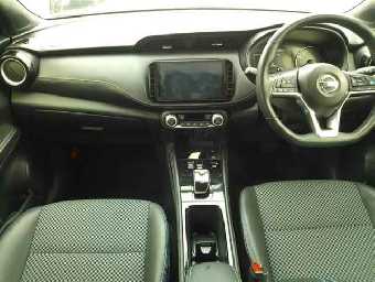 NISSAN KICKS 2024 Image 8