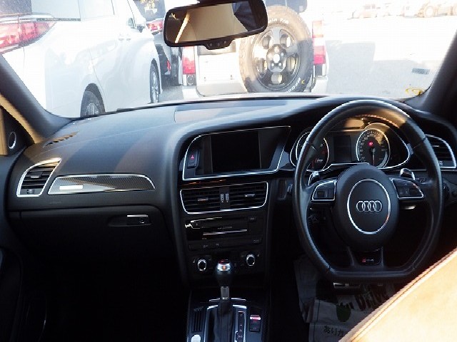 AUDI RS4 AVANT 2016 Image 23