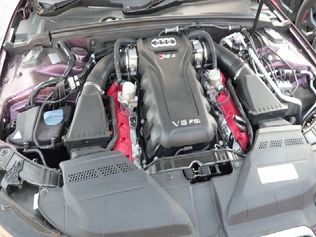 AUDI RS4 AVANT 2016 Image 34