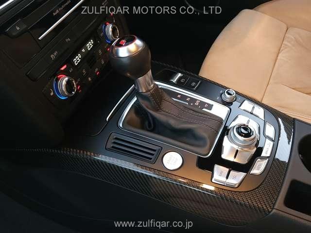 AUDI RS4 AVANT 2016 Image 10