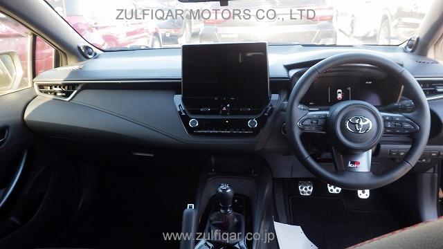 TOYOTA GR COROLLA 2024 Image 11