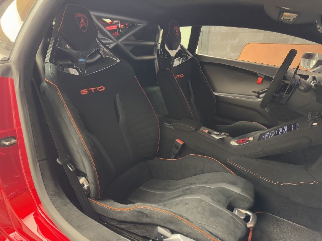 LAMBORGHINI HURACAN 2021 Image 36