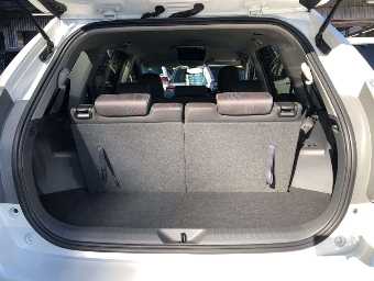 TOYOTA PRIUS ALPHA 2013 Image 11