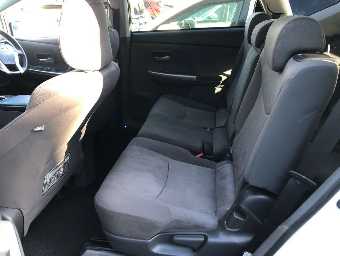 TOYOTA PRIUS ALPHA 2013 Image 10