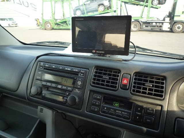 MAZDA BONGO FRIENDEE 2001 Image 24