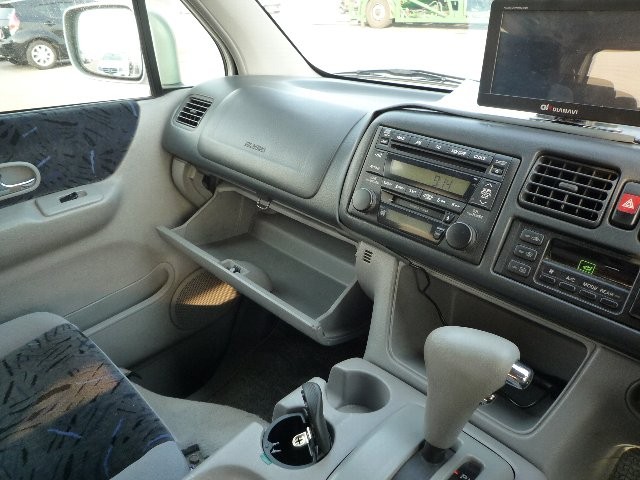 MAZDA BONGO FRIENDEE 2001 Image 26