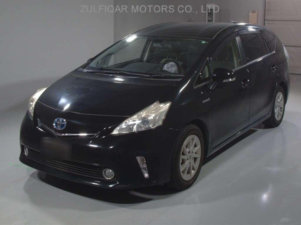 TOYOTA PRIUS ALPHA 2013 Image 1