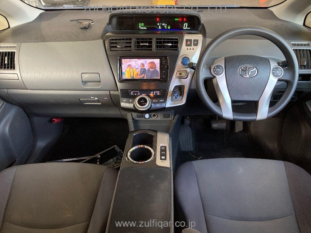 TOYOTA PRIUS ALPHA 2014 Image 3