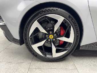 FERRARI 12 CILINDRI 2025 Image 11