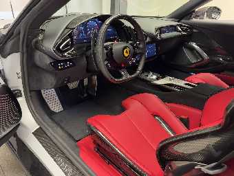 FERRARI 12 CILINDRI 2025 Image 31