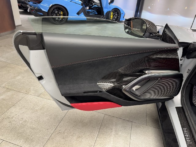 FERRARI 12 CILINDRI 2025 Image 40