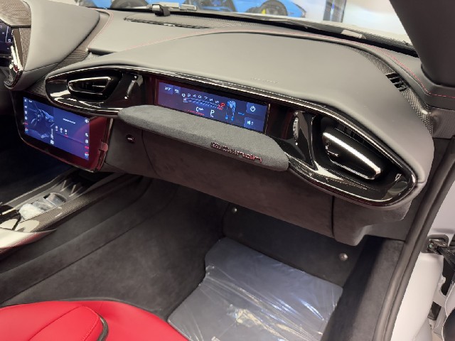 FERRARI 12 CILINDRI 2025 Image 46