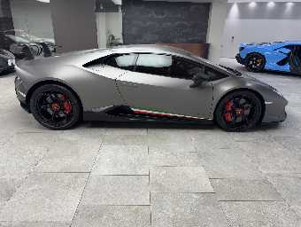 LAMBORGHINI HURACAN 2018 Image 4