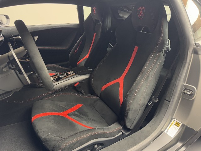 LAMBORGHINI HURACAN 2018 Image 36