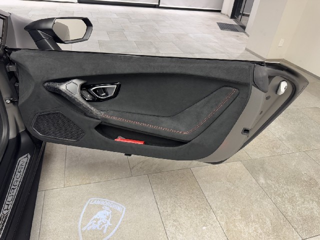 LAMBORGHINI HURACAN 2018 Image 41