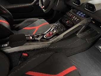 LAMBORGHINI HURACAN 2018 Image 39