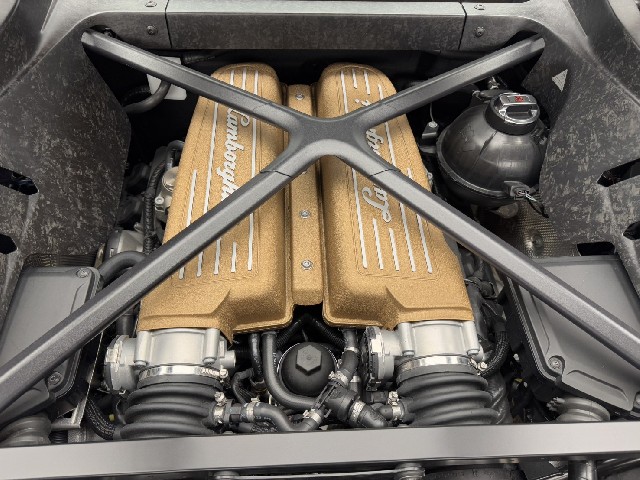 LAMBORGHINI HURACAN 2018 Image 65