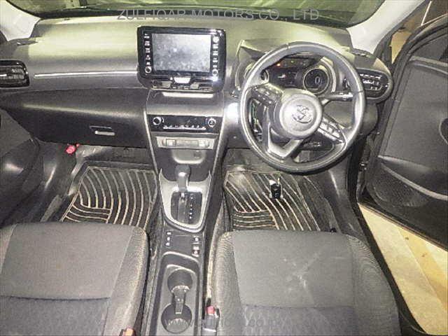 TOYOTA YARIS CROSS 2021 Image 3