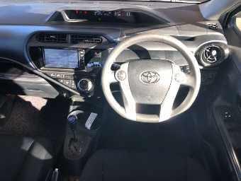TOYOTA AQUA 2017 Image 7