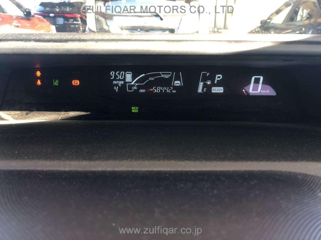 TOYOTA AQUA 2017 Image 8