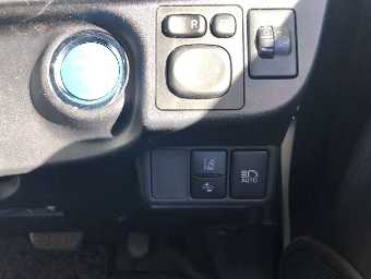 TOYOTA AQUA 2017 Image 10