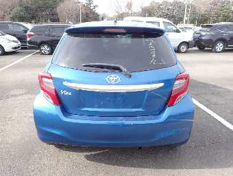 TOYOTA VITZ 2014 Image 6