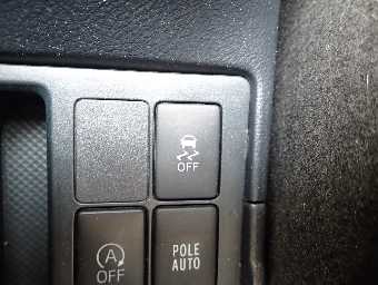 TOYOTA VITZ 2014 Image 16