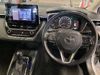 TOYOTA COROLLA TOURING 2020 Image 9