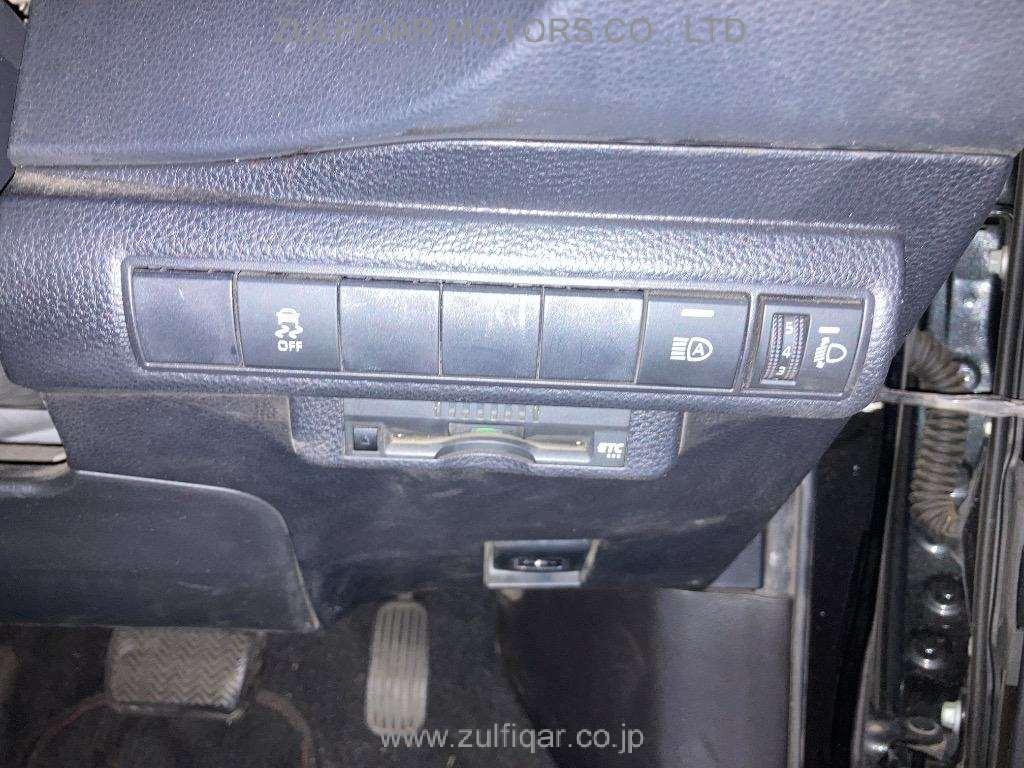 TOYOTA COROLLA TOURING 2020 Image 12