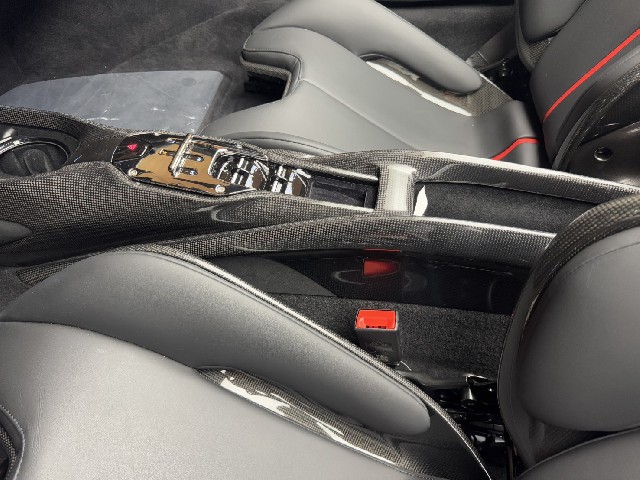 FERRARI SF90 SPIDER 2023 Image 49