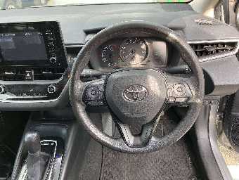 TOYOTA COROLLA TOURING 2020 Image 6