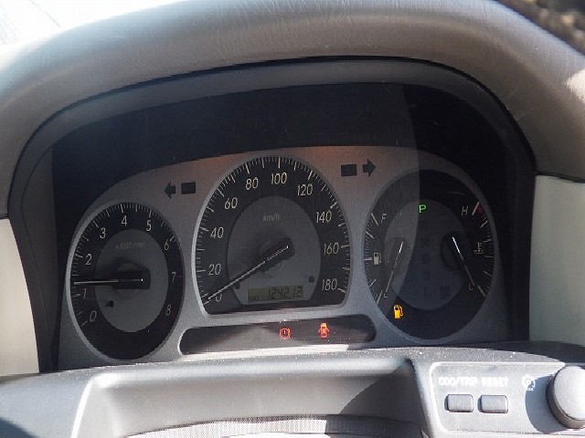 TOYOTA CROWN 2003 Image 19