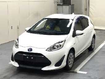 TOYOTA AQUA 2018 Image 3