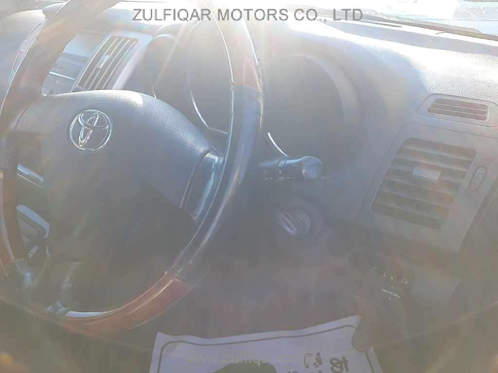 TOYOTA HARRIER 2010 Image 9