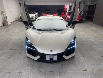 LAMBORGHINI REVUELTO 2024 Image 2